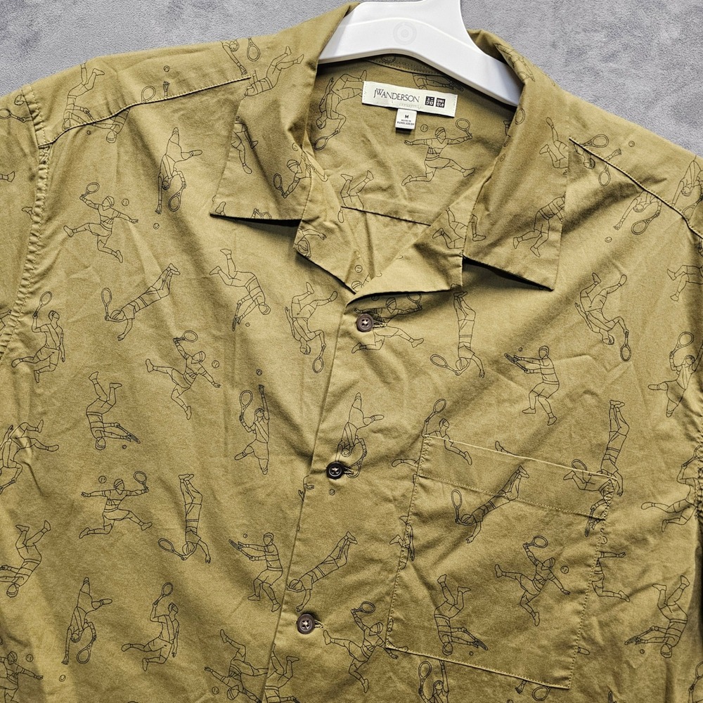 UNIQLO JW Anderson Mens M Olive Green Tennis Player Print Short Sleeve Shirt